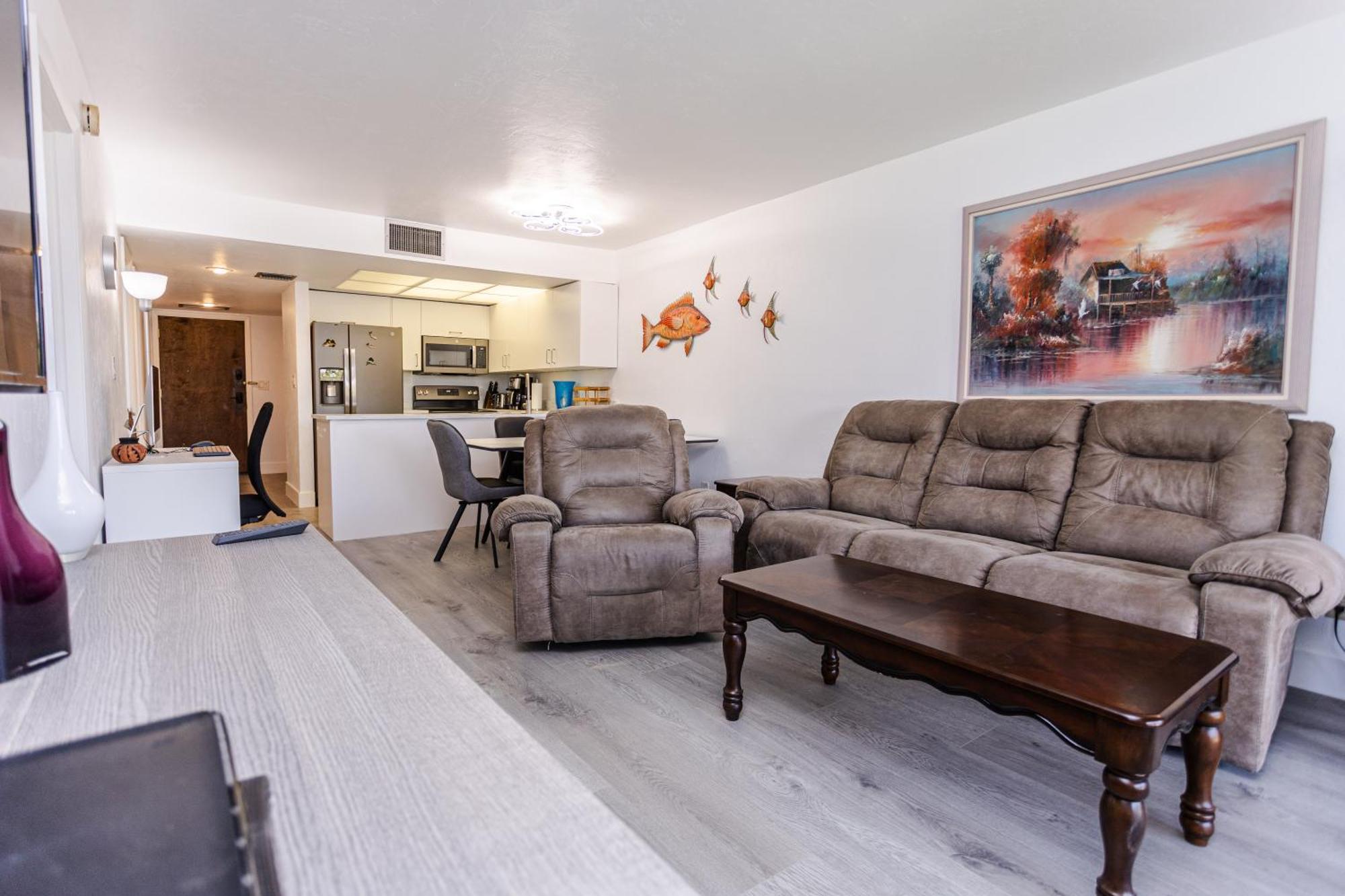 Bass & Sun Condominium 2/2 Bedroom Клюистън Стая снимка