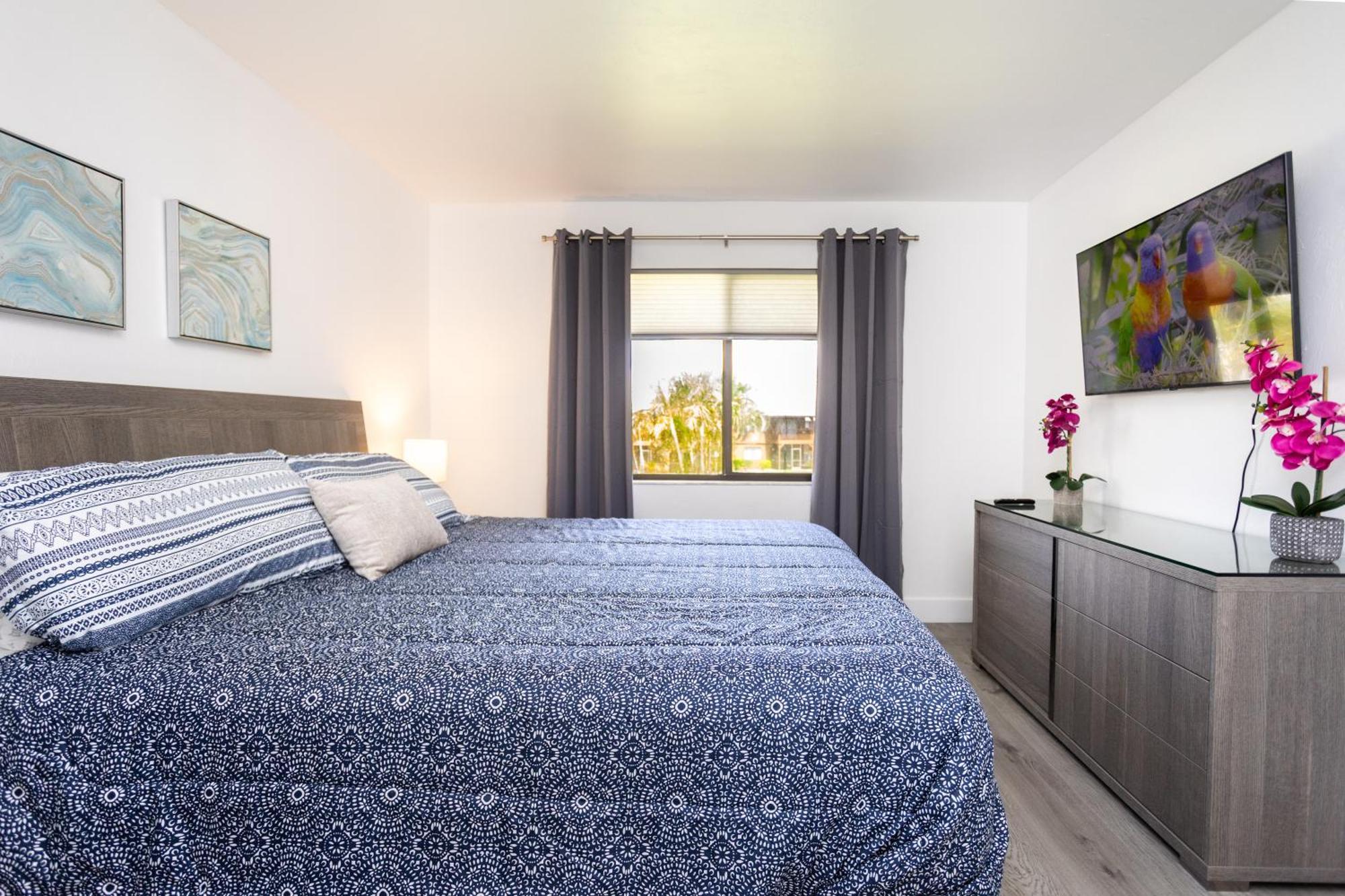 Bass & Sun Condominium 2/2 Bedroom Клюистън Стая снимка